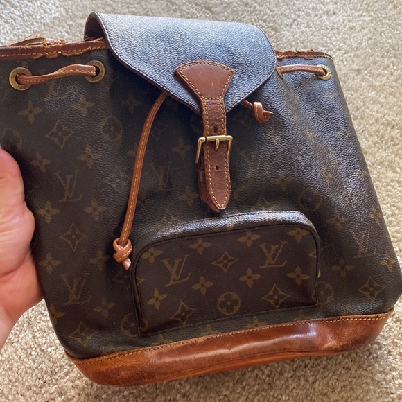 Louis Vuitton Montsouris Backpack - Picture 4 of 10